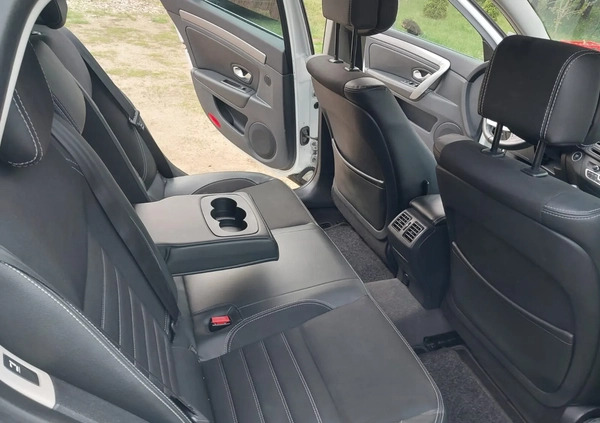 Renault Laguna cena 29800 przebieg: 132154, rok produkcji 2012 z Drezdenko małe 466